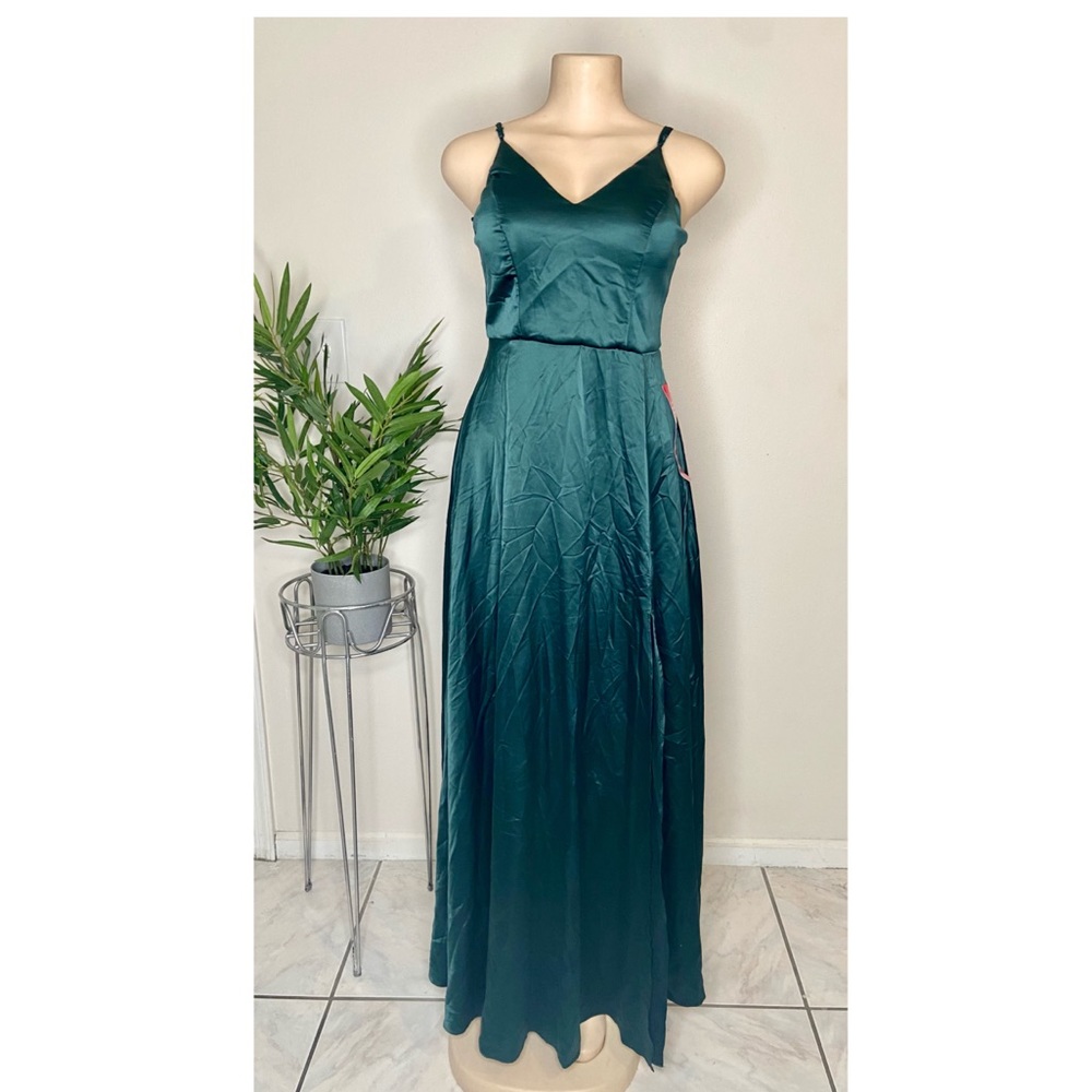Silk Christmas green left plit dress
